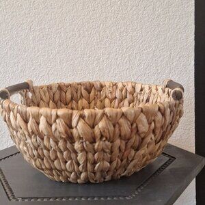 Huntington home basket